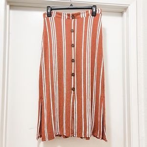 Cute rust color midi-skirt